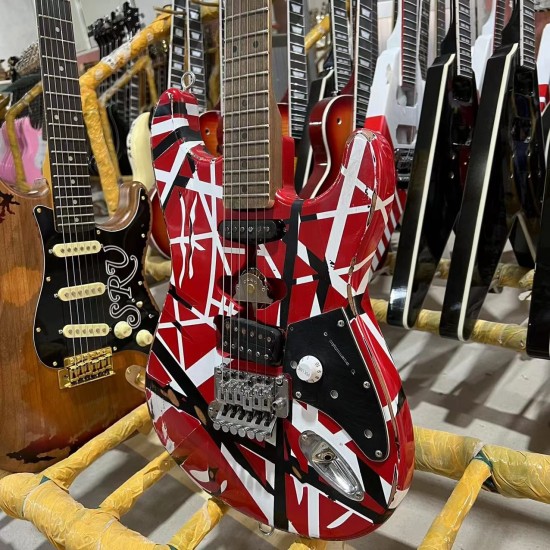 Edward Eddie Van Halen Heavy Relic Red Franken Strat Electric Guitar Black White Stripes Floyd Rose Tremolo Bridge Slanted Pickup Eye hook strap holders 1971 quarter