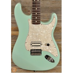 Custom Shop Tom Delonge Signature Strat Surf Green Electric Guitar Big Headstock, White Pearl Pickguard, Engraved Neck Plate, Vintage Tuners, Tremolo Bridge, Whammy Bar