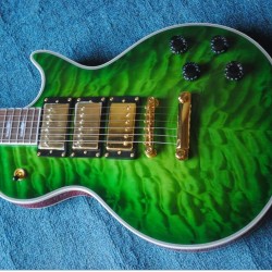 Custom Ace Frehley Signature Green Quilted Maple Top Electric Guitar 3 Humbucker Pickups, Lightening Bolt Inlay, Grover Tuner, Gold Hardware